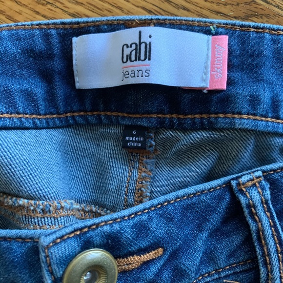 Cabi distressed skinny jeans- size 6 - Picture 2 of 6